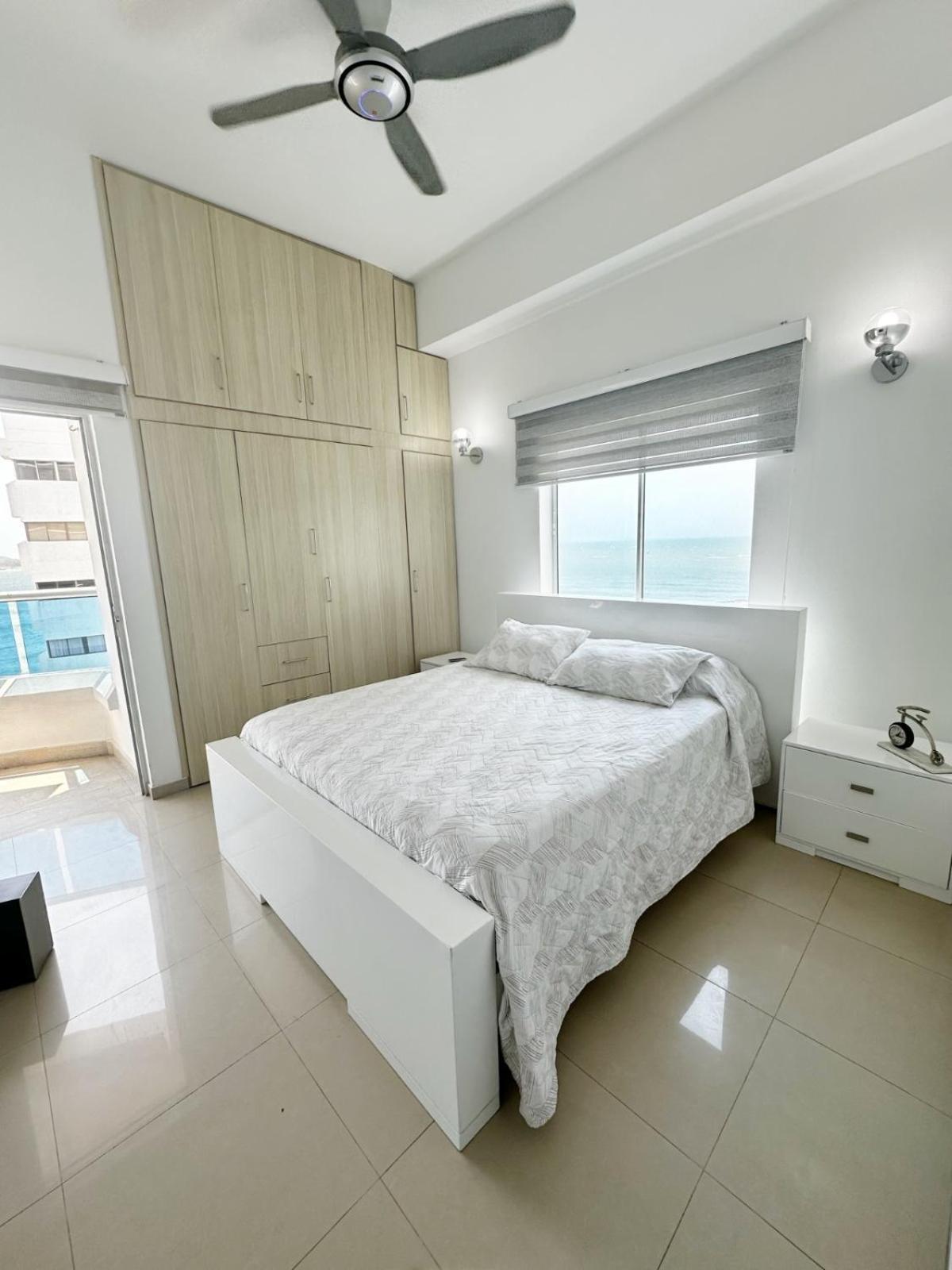 Apartamento, Cómodo, Mejor Sitio Y Vista Al Mar! * Cartagena